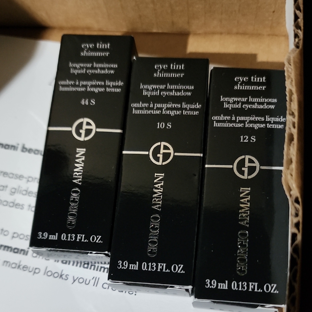 Giorgio Armani Eye Tint Shimmer Trio in Black Packaging